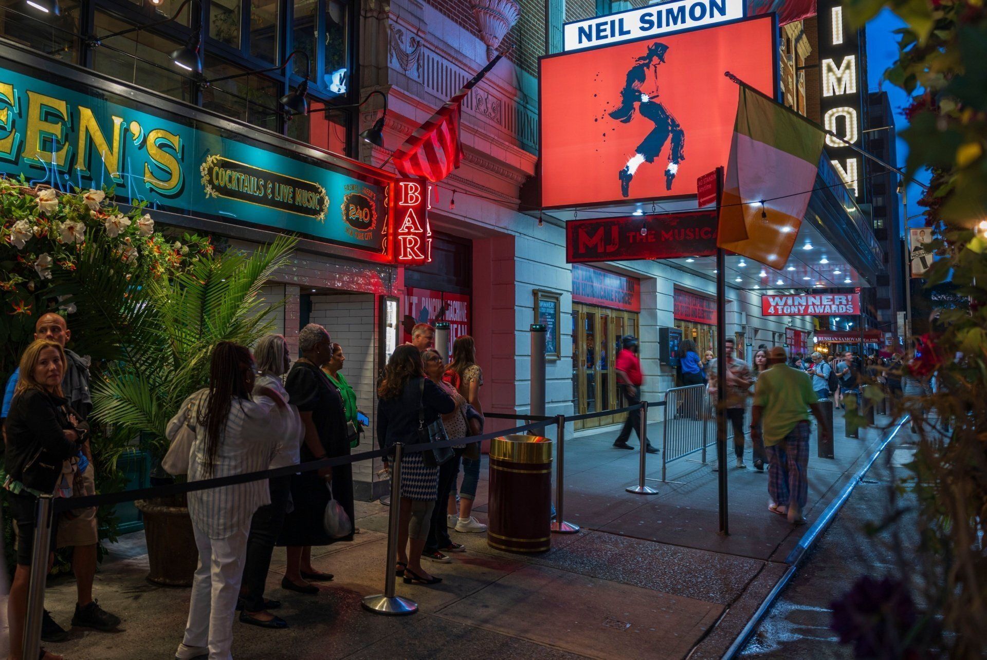 mj the musical a broadway